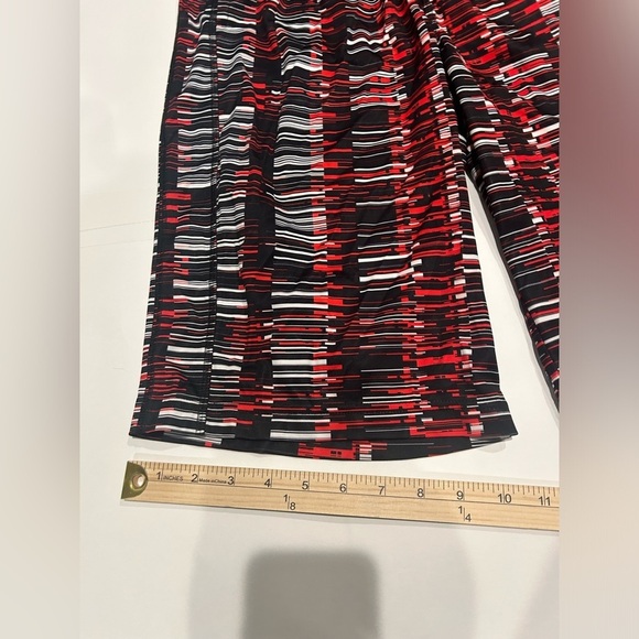 Nike Boys Basketball Shorts XL Red Black Stripe Drawstring Pockets - Picture 9 of 10